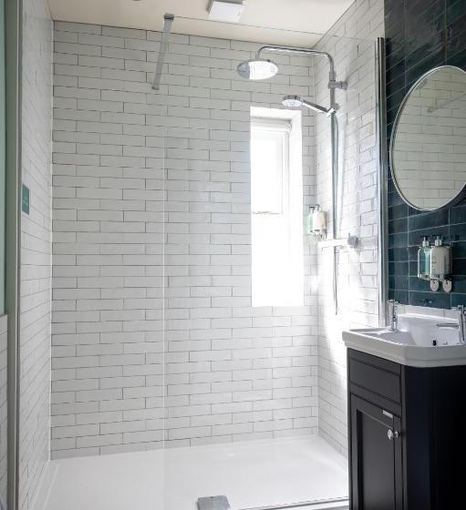 スタンダードルーム, Victoria Hotel By Chef & Brewer Collection