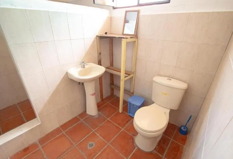سوییت خانوادگی, Aylluwasi Guesthouse