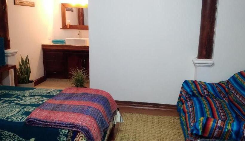 חדר סטנדרט לשלושה, Aylluwasi Guesthouse