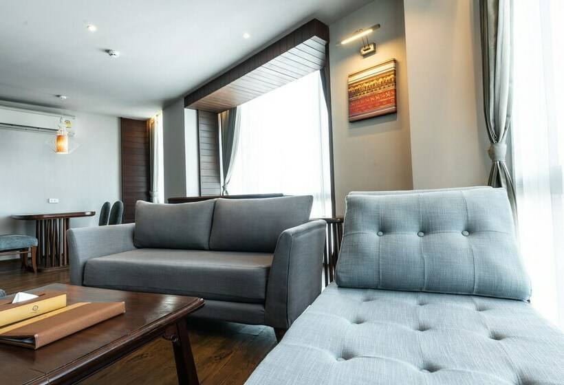 Полулюкс, Grand Hotel Vientiane