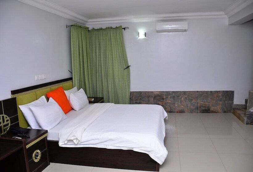 سوییت لوکس, Green Suites Villa