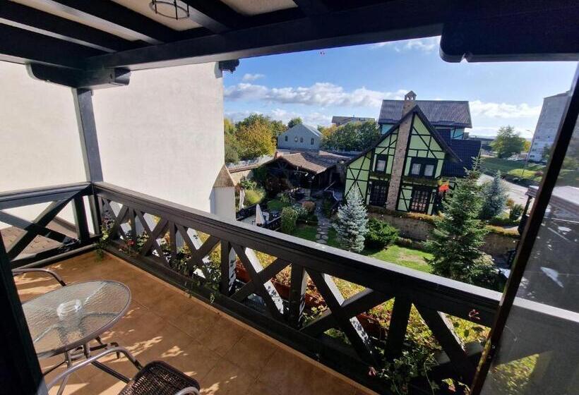 חדר סטנדרט עם מיטת קינג, Podu' Cu Lanturi