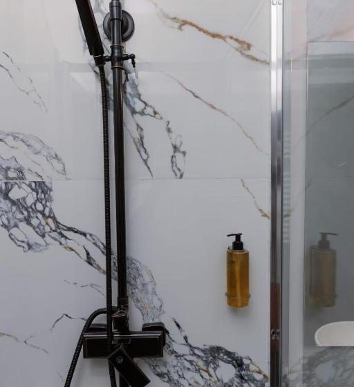 חדר סופריור עם מיטת קינג, Podu' Cu Lanturi