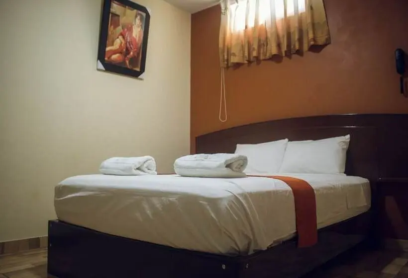 Deluxe Studio, Real Chimbote