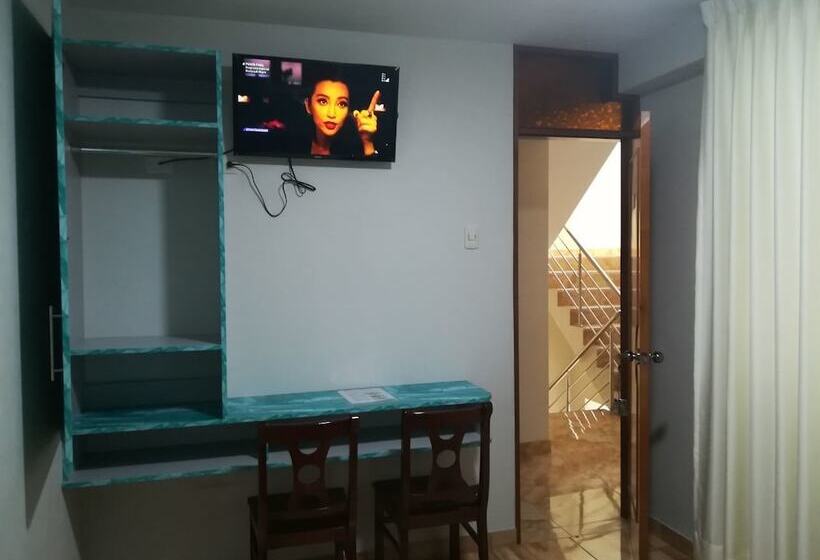 Студия Deluxe, Real Chimbote