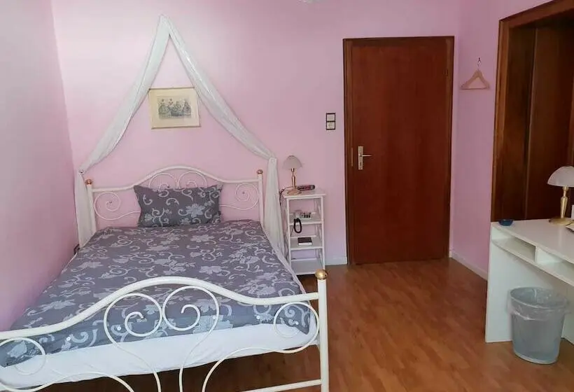 Standard Single Room, Restaurant Heidrich