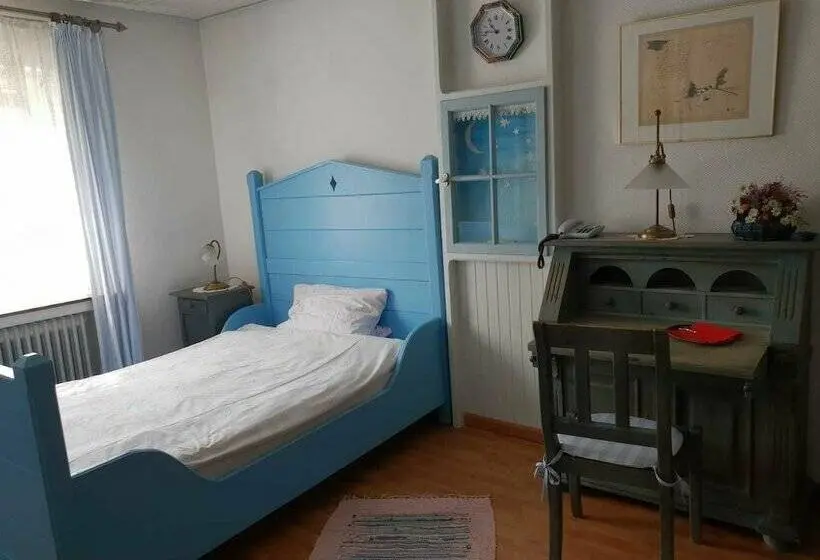 Standard Single Room, Restaurant Heidrich