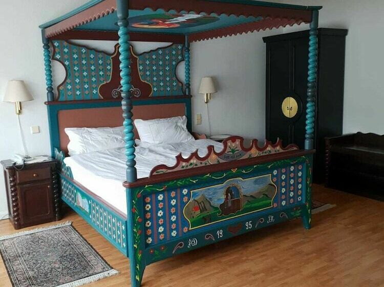 غرفة قياسية, Restaurant Heidrich