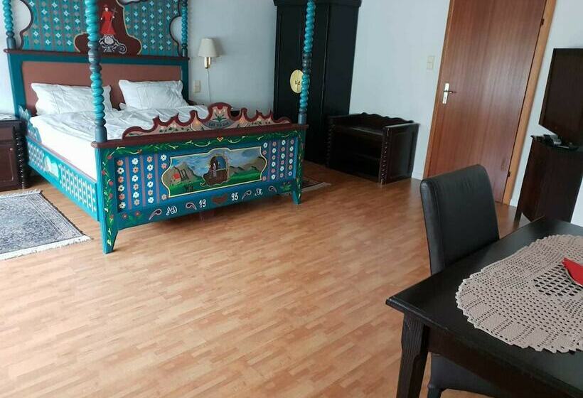 غرفة قياسية, Restaurant Heidrich