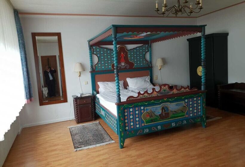 غرفة قياسية, Restaurant Heidrich