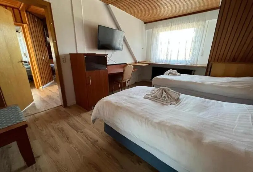 1 Bedroom Apartment, Restaurant Heidrich