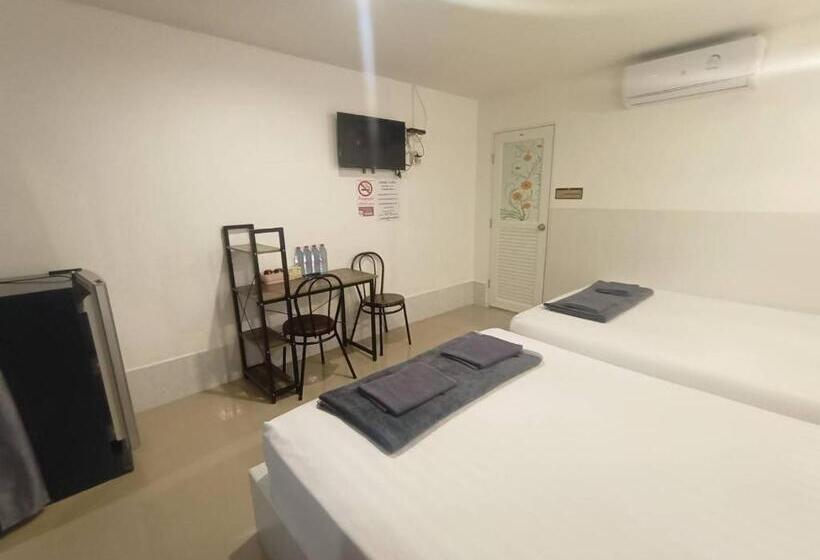 اتاق خانوادگی, Saan Rak Resort