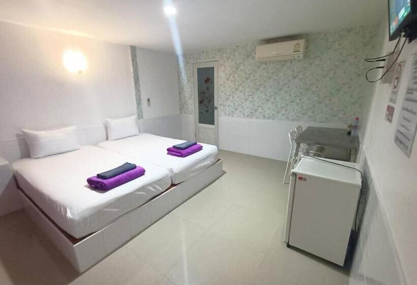 اتاق لوکس, Saan Rak Resort