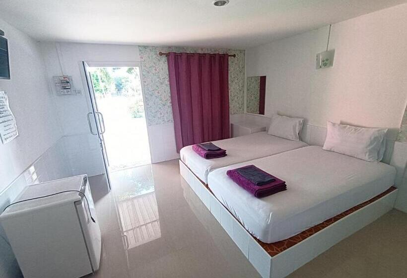 اتاق لوکس, Saan Rak Resort