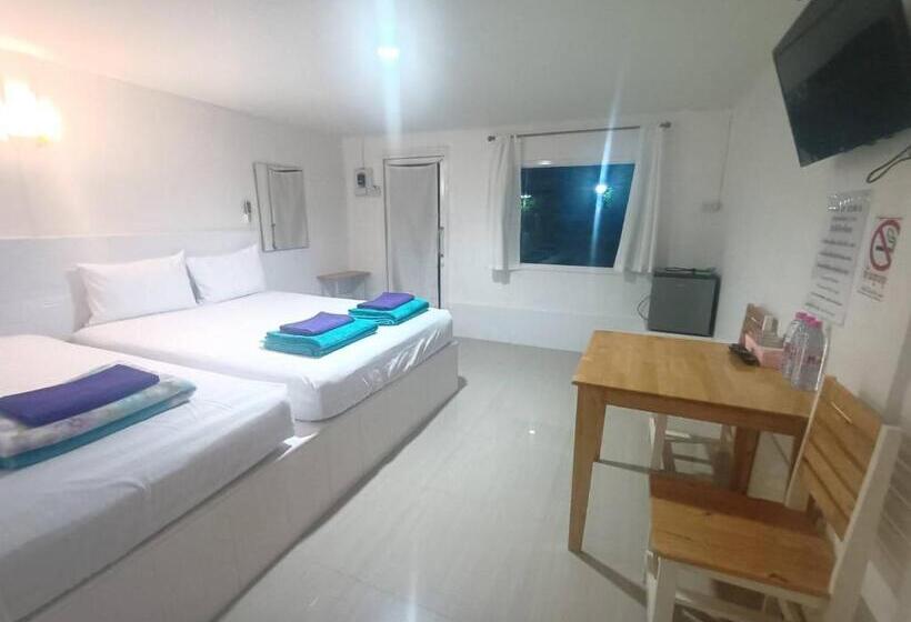 اتاق استاندارد سه نفره, Saan Rak Resort
