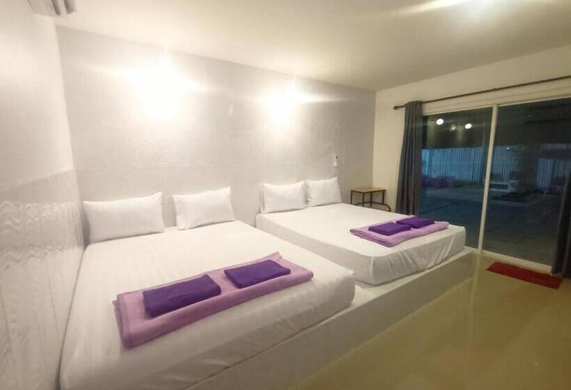 اتاق خانوادگی, Saan Rak Resort