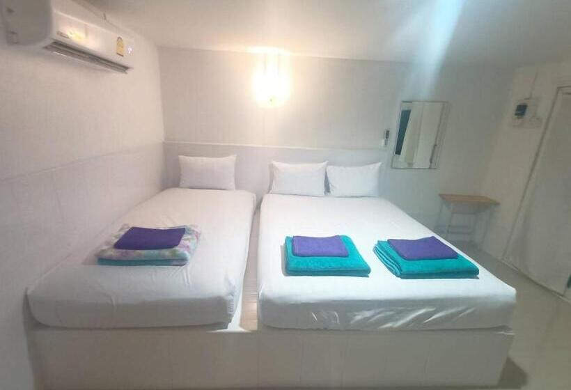 اتاق استاندارد سه نفره, Saan Rak Resort