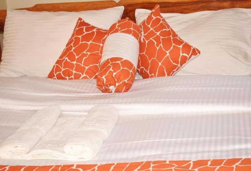 اتاق خانوادگی, Sheywe Hotel Kakamega