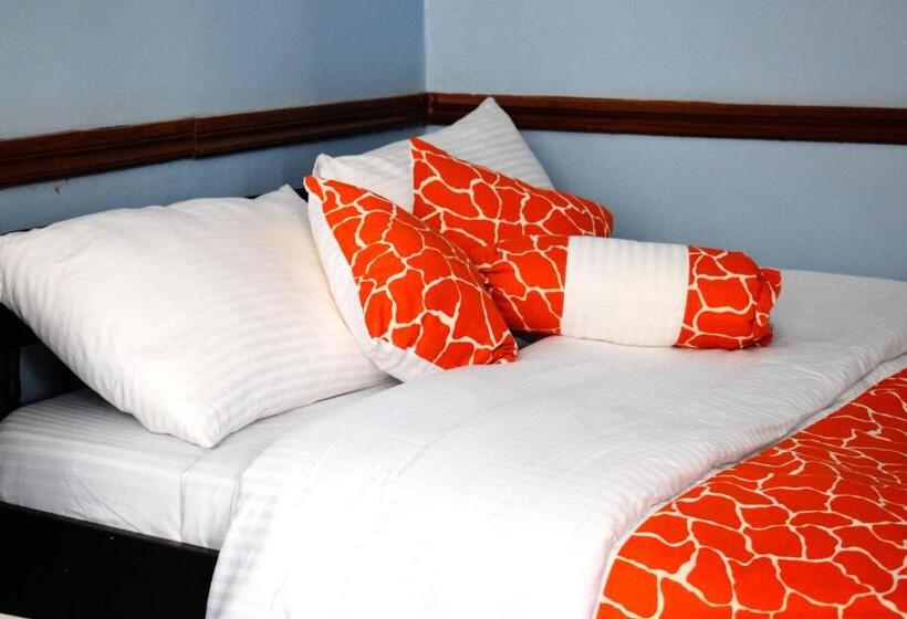 استودیو استاندارد با چشم‌انداز باغ, Sheywe Hotel Kakamega
