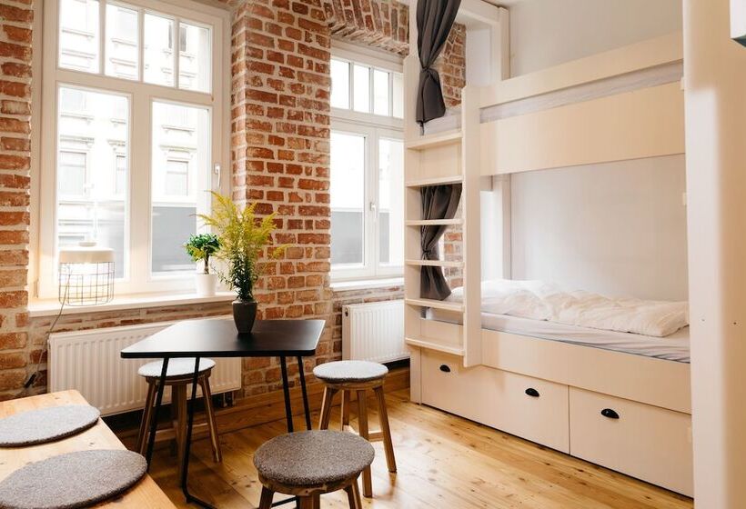 Кровать в Общей Комнате, Hostel Multitude