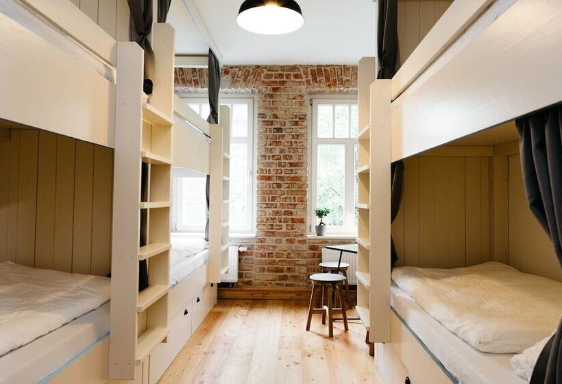 Кровать в Общей Комнате, Hostel Multitude