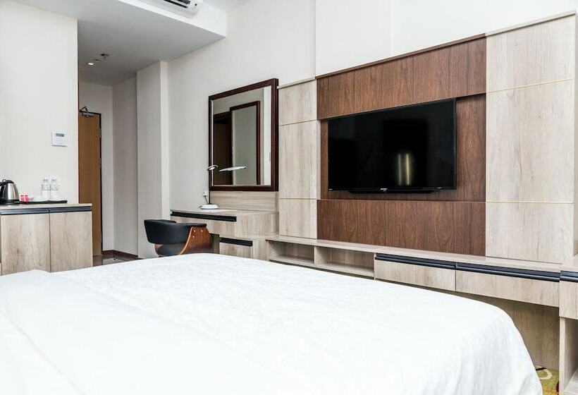 Quarto Superior, Ano