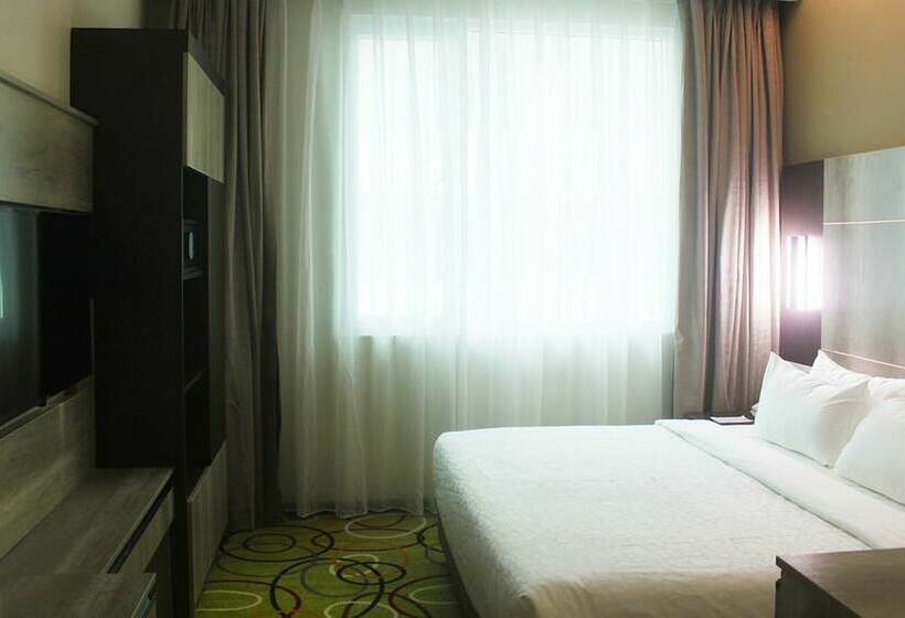 Quarto Estandar, Ano