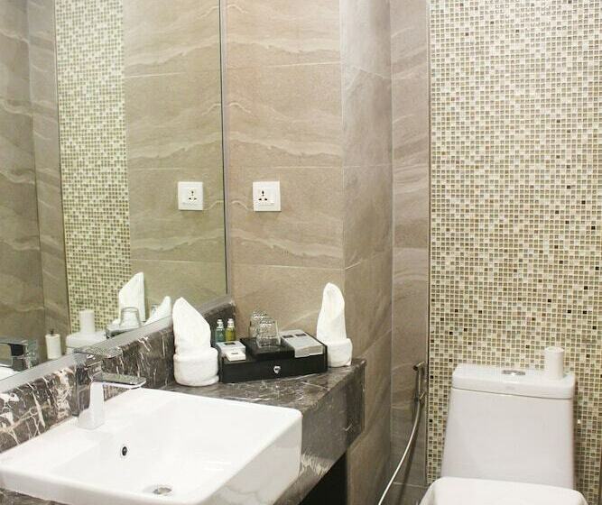 Quarto Superior, Ano