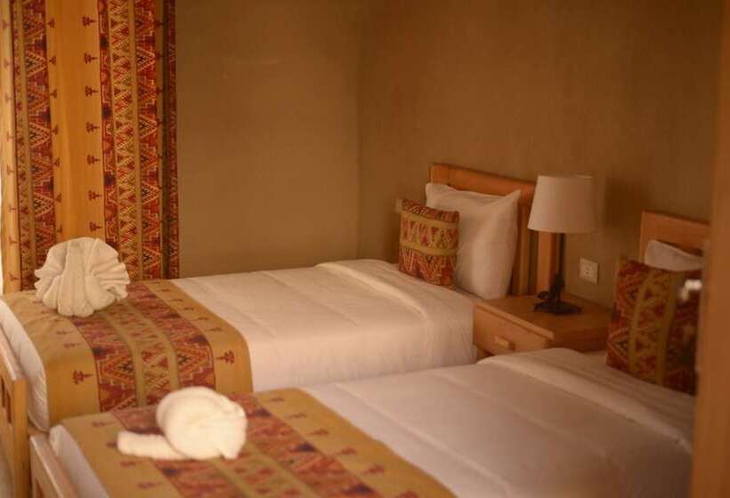 اتاق سوپریور یک تخته, Embrace