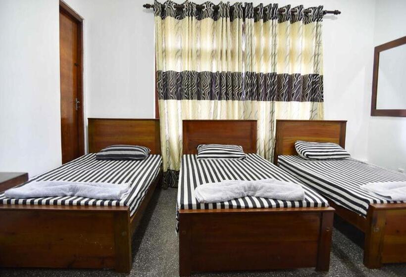 Семейный Номер, Lodge In 611