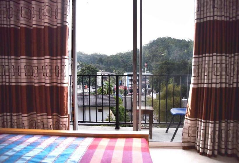 バルコニー付きデラックスルーム, Lodge In 611