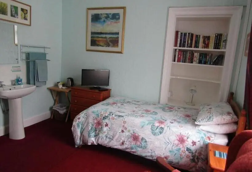 اتاق استاندارد یک نفره, Athollbank Guest House