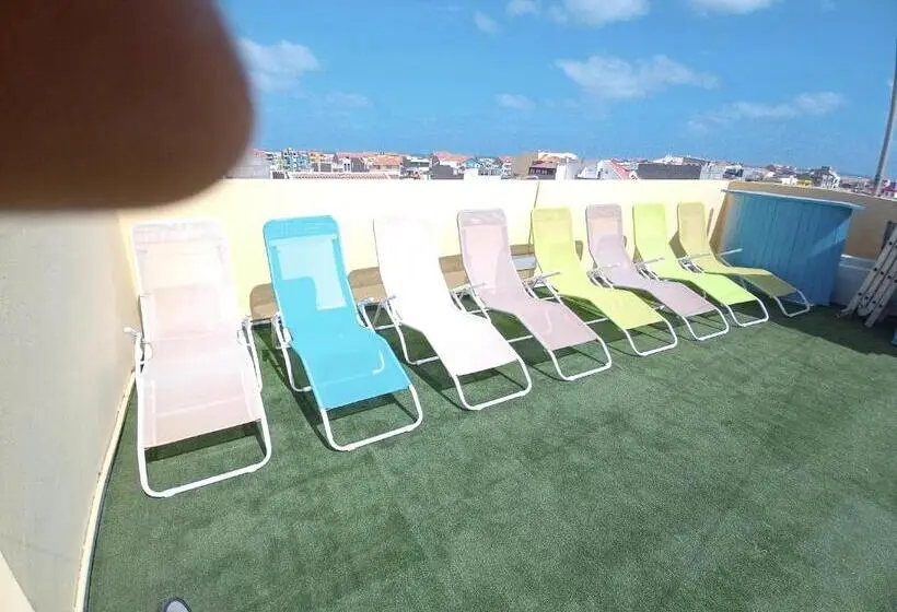 اتاق استاندارد با سرویس بهداشتی مشترک, Hostels Holiday Cape Verde