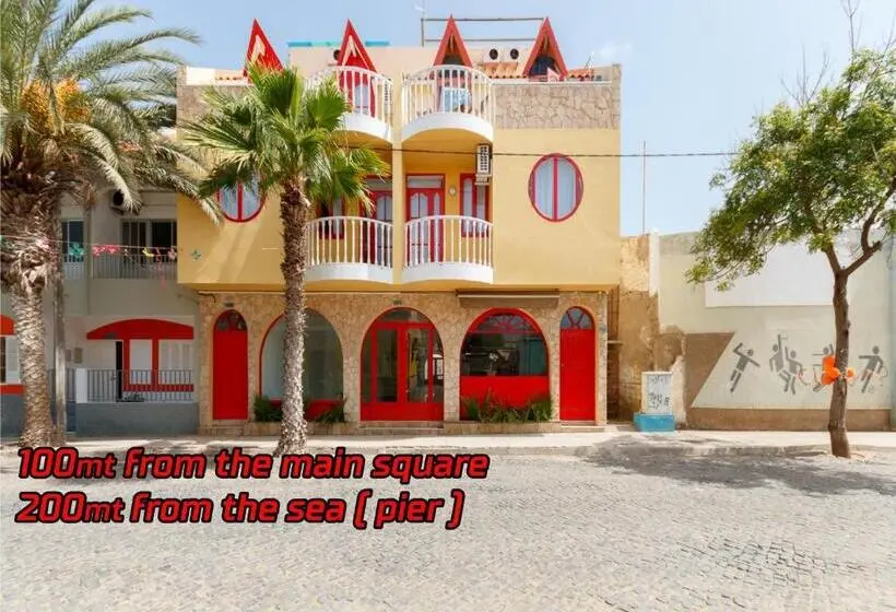 اتاق استاندارد با سرویس بهداشتی مشترک, Hostels Holiday Cape Verde