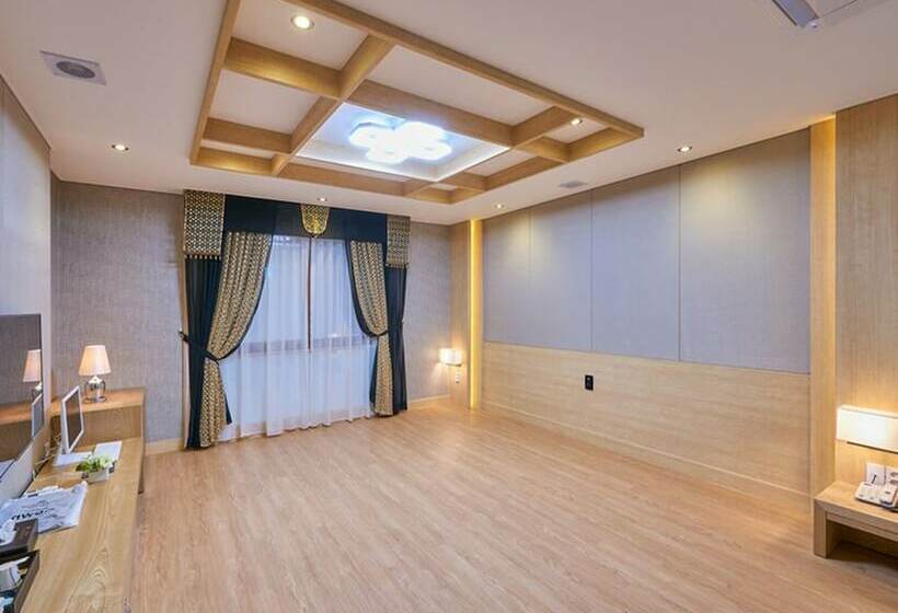 Camera Familiare, Shell Stone Yeosu