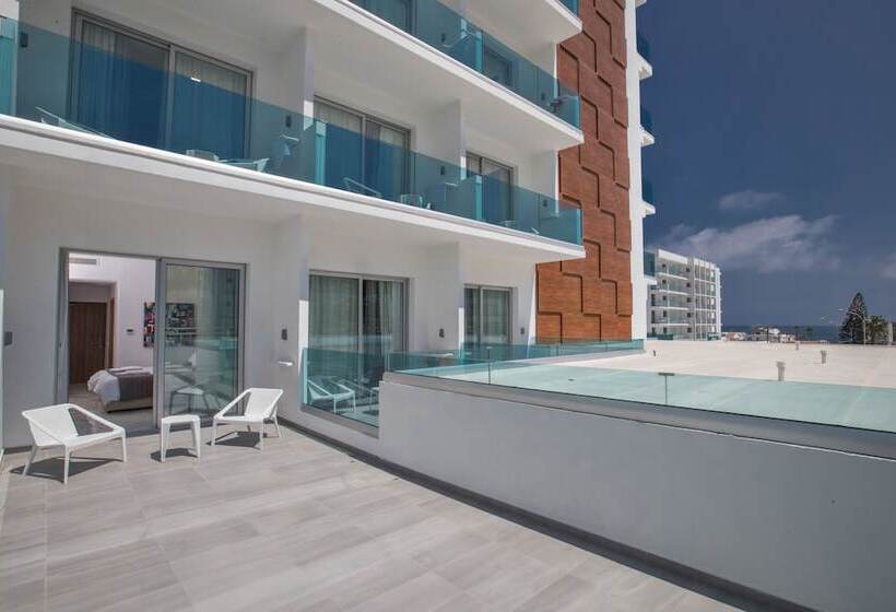 Номер Стандарт, The Blue Ivy Hotel & Suites