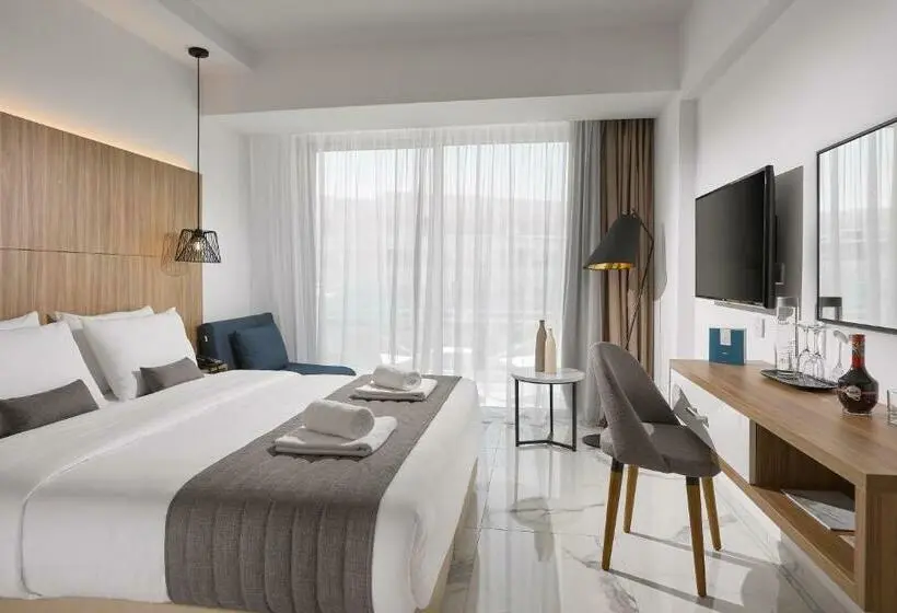 サイドオーシャンビュースタンダードルーム, The Blue Ivy Hotel & Suites