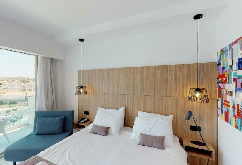 サイドオーシャンビュースタンダードルーム, The Blue Ivy Hotel & Suites