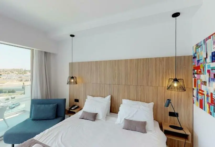 サイドオーシャンビュースタンダードルーム, The Blue Ivy Hotel & Suites
