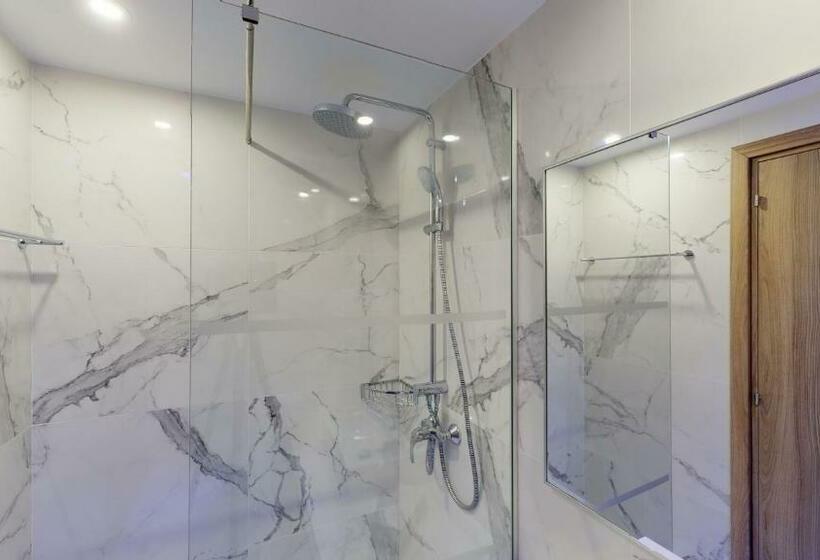 サイドオーシャンビュースタンダードルーム, The Blue Ivy Hotel & Suites