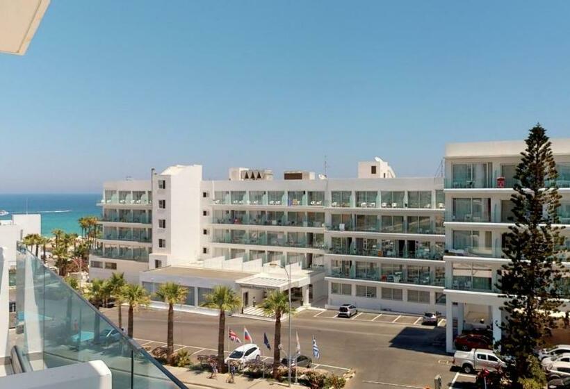 サイドオーシャンビュースタンダードルーム, The Blue Ivy Hotel & Suites