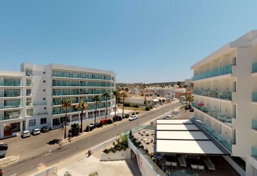 サイドオーシャンビュースタンダードルーム, The Blue Ivy Hotel & Suites