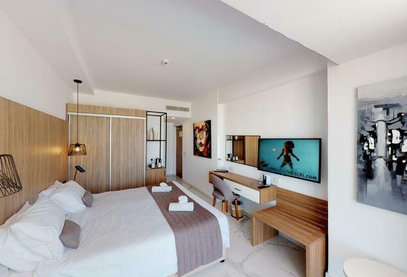 オーシャンビュースーペリアールーム, The Blue Ivy Hotel & Suites