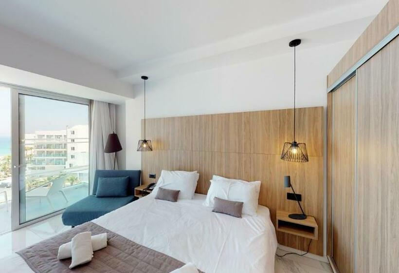 オーシャンビュースーペリアールーム, The Blue Ivy Hotel & Suites