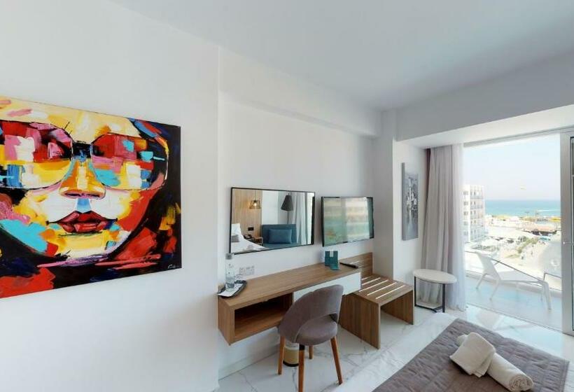 オーシャンビュースーペリアールーム, The Blue Ivy Hotel & Suites