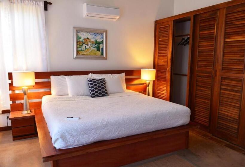 جناح عائلي, Brahma Blue Resort