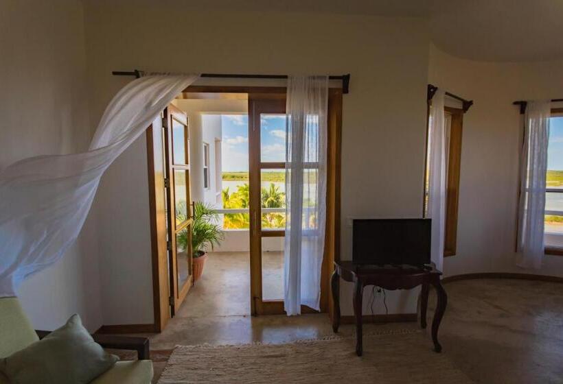 جناح عائلي, Brahma Blue Resort