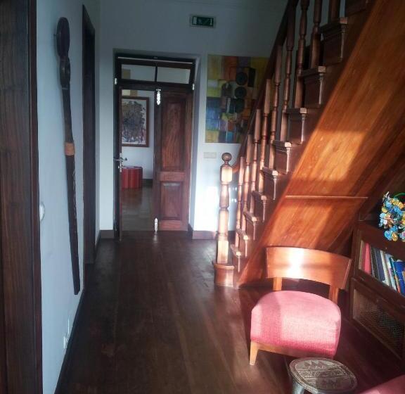 اتاق لوکس با تخت بزرگ, Casa Café Mindelo