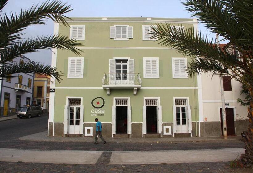 اتاق لوکس با تخت بزرگ, Casa Café Mindelo