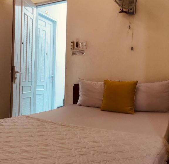 اتاق استاندارد با تخت دوبل, Khách Sạn Thu Thảo